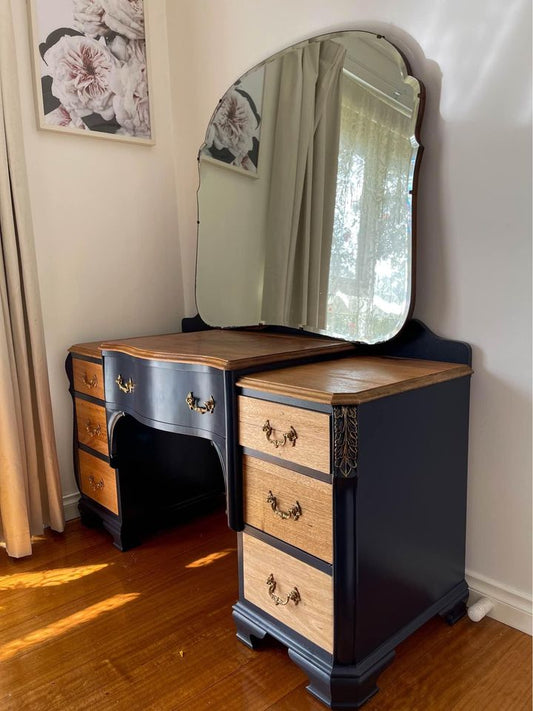 Refurbished Vintage dresser with mirror